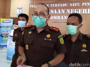 Kejaksaan Tetapkan Satu Tersangka Korupsi Pupuk Bersubsidi di Jombang Kejaksaan Tetapkan Satu Tersangka Korupsi Pupuk Bersubsidi di Jombang
