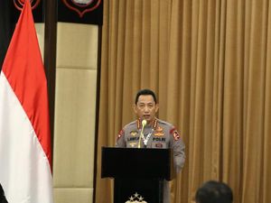 Kapolri: Pelapor UU ITE Harus Korban Langsung, Jangan Diwakili! Kapolri: Pelapor UU ITE Harus Korban Langsung, Jangan Diwakili!