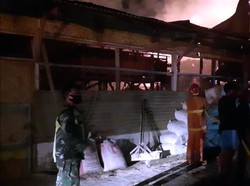 Pabrik Penggilingan Padi di Sukabumi Dilalap Api