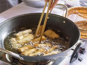 15 Rekomendasi Oleh-oleh Khas Semarang, Makanan Berat Hingga Jajanan