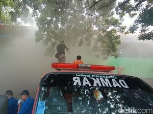 Pasar Kliwon Kudus Kebakaran, 6 Mobil Damkar Dikerahkan