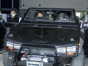 Bupati Jember Hendry Siswanto Jadi yang Pertama Miliki Maung Pindad Versi Sipil