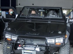 Bupati Jember Hendry Siswanto Jadi yang Pertama Miliki Maung Pindad Versi Sipil