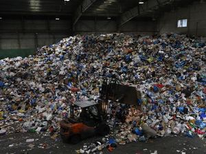 Pandemi Bikin Sampah Plastik di Korea Selatan Membludak Pandemi Bikin Sampah Plastik di Korea Selatan Membludak