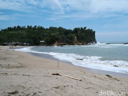 KKP Temukan Dugaan Dua Kapal Asing Keruk Pasir Laut RI, Begini Modusnya