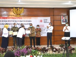 Galang Plasma Konvalesen, Pelindo III Dapat Penghargaan dari PMI