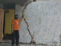 Luapan Sungai Mungkung Sragen Picu Tanah Ambles-Rusak Rumah Warga