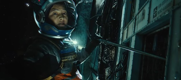 Song Joong Ki di Luar Angkasa