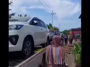 Ada Mitos dan Kepercayaan Adat di Balik Warga Desa Miliarder Borong 176 Mobil Ada Mitos dan Kepercayaan Adat di Balik Warga Desa Miliarder Borong 176 Mobil