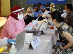 Vaksinasi Pedagang Pasar Diprotes