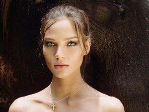 10 Foto Putri Petenis Cantik yang Dikecam karena Pose Tanpa Busana di Bali 10 Foto Putri Petenis Cantik yang Dikecam karena Pose Tanpa Busana di Bali