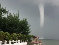 Waspada Angin Puting Beliung, BMKG Beber Tanda-tandanya