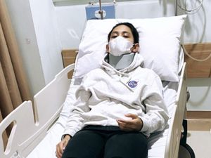 Pilot Athira Farina: Positif Corona usai Selamat dari Kecelakaan Mobil Pilot Athira Farina: Positif Corona usai Selamat dari Kecelakaan Mobil