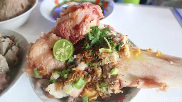 Bakso Kameumeut : Gurihnya Semangkuk Bakso Berlimpah Tetelan