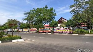 Deretan Ucapan Selamat Aceh Juara Termiskin se-Sumatera di Kantor Gubernur