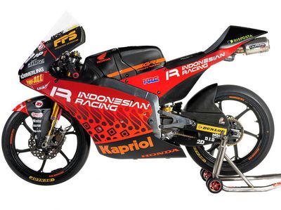 Ini Dia Motor Moto3 Gresini Racing yang Pakai Baju Batik