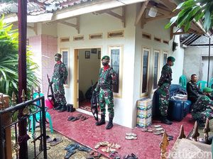 Suasana Rumah Duka Saat Jenazah Pratu Ginanjar Arianda Tiba di Banjar Suasana Rumah Duka Saat Jenazah Pratu Ginanjar Arianda Tiba di Banjar