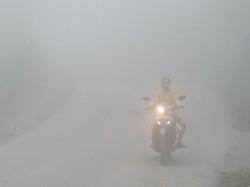 Fenomena Bali Diselimuti Kabut