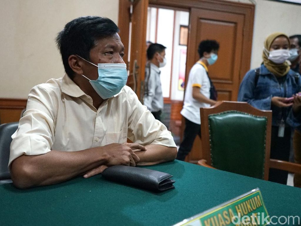 Cerai dari Rohimah, Kiwil Kepikiran Sampai Nggak Bisa Tidur Cerai dari Rohimah, Kiwil Kepikiran Sampai Nggak Bisa Tidur