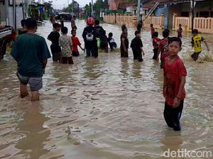 Luapan Sungai Babakan Bikin 5 Desa di Brebes Banjir