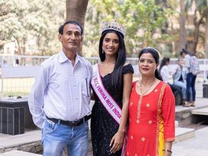10 Potret Cantik Anak Sopir Bajaj yang Jadi Juara 3 Miss India 2020 10 Potret Cantik Anak Sopir Bajaj yang Jadi Juara 3 Miss India 2020