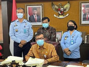 Pemerintah Teken 45 PP dan 4 Perpres Turunan UU Cipta Kerja