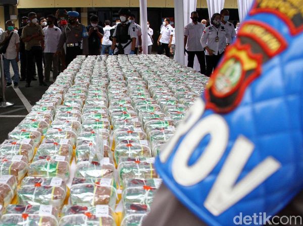 Polres Depok Musnahkan 302 Kg Sabu dari Malaysia