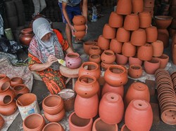 Liburan Sekaligus Belajar Bikin Gerabah di Desa Plumpungrejo, Blitar
