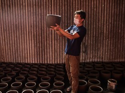 Pot Bunga Asal Blitar Dilirik Pasar AS, tapi Produksi Masih Kewalahan