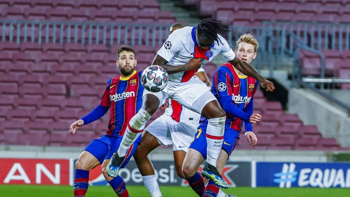 Barcelona vs PSG di leg pertama babak 16 besar Liga Champions. (Foto: AP Photo)