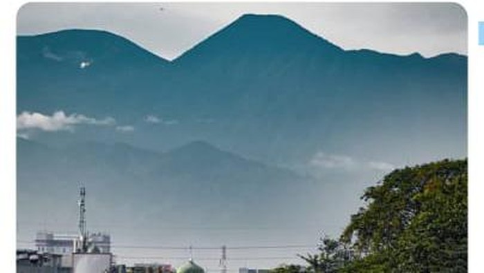 Foto Viral Gunung Gede Memang Asli, Cuma Dipoles Olah Digital Foto Viral Gunung Gede Memang Asli, Cuma Dipoles Olah Digital