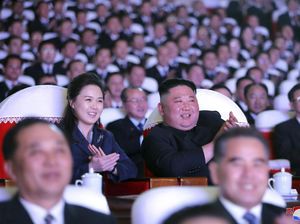 Penampilan Istri Kim Jong Un Rayakan Tahun Baru Imlek Penampilan Istri Kim Jong Un Rayakan Tahun Baru Imlek