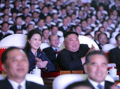 Momen Istri Kim Jong Un Muncul Lagi di Publik