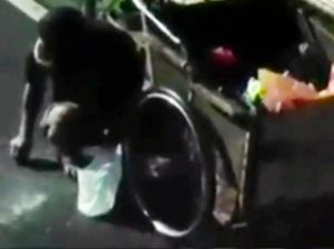 Viral Pria di Makassar Pungut Beras di Jalan, Ini Kata Dinsos