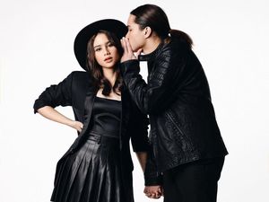 7 Gaya Mesra Tissa Biani - Dul Jaelani, Berbaju Pengantin Hingga Serba Hitam