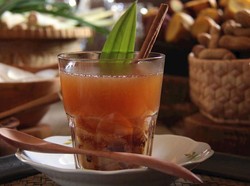 5 Kuliner Khas Bandung dan Lokasi Jajan Terfavorit Traveler