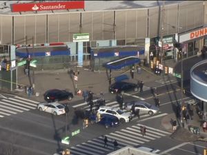 8 Orang Terluka dalam Penembakan di Dekat Stasiun Kereta Philadelphia