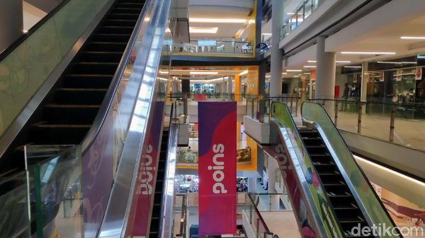 Kondisi Poins Square Lebak Bulus yang Makin Sepi