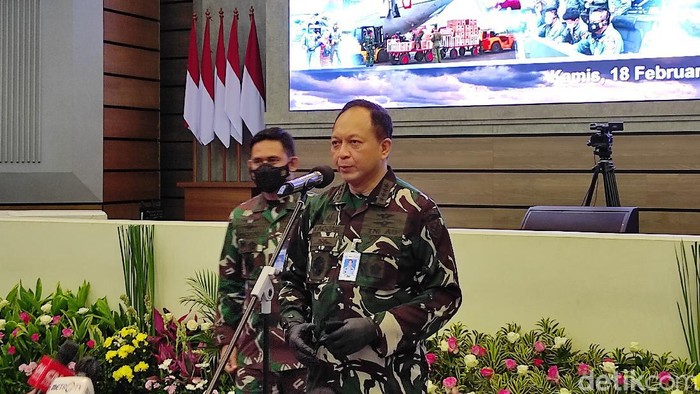 KSAU Marsekal TNI Fadjar Prasetyo KSAU Marsekal TNI Fadjar Prasetyo