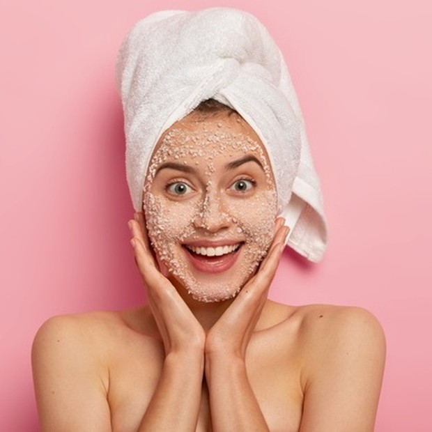 Stop Kebiasaan Buruk Ini Dapat Merusak Kulit Wajah Ladies Stop Kebiasaan Buruk Ini Dapat Merusak Kulit Wajah Ladies