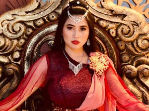 Ovi Sovianti Sibuk Sinetron, Tak Ganggu Keromantisan dengan Suami Ovi Sovianti Sibuk Sinetron, Tak Ganggu Keromantisan dengan Suami