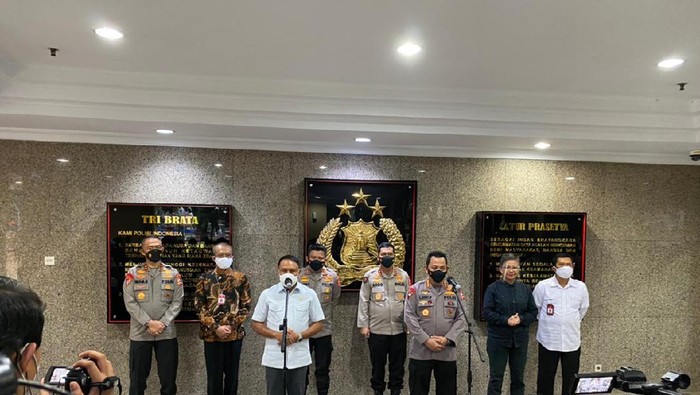 Konferensi pers pemberian izin Piala Menpora 2021