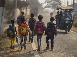 Ancaman Perdagangan-Eksploitasi Anak di Tengah Tsunami Corona India