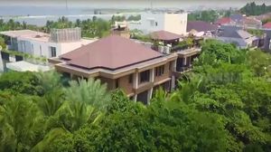 10 Potret Rumah Mewah Jennifer Jill, Ada Jacuzzi Sampai Kaca Anti Peluru