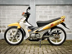 Viral! Motor Bebek 2 Tak Seharga Rp 125 Juta, Apa Spesialnya?