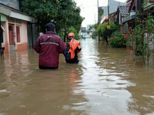 Titik Banjir di Bekasi Bertambah Jadi 55, Tertinggi di Jatiasih Titik Banjir di Bekasi Bertambah Jadi 55, Tertinggi di Jatiasih