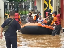 Sungai Cileungsi Meluap, Puluhan Rumah di Bogor Terendam Banjir
