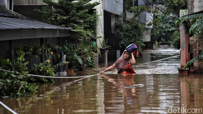 Ada banyak fakta banjir di Jakarta: dari ketinggian hingga curah hujan 