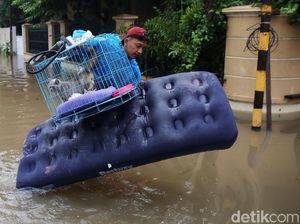 Banjir Juga Terjang Perumahan Masnaga Bekasi