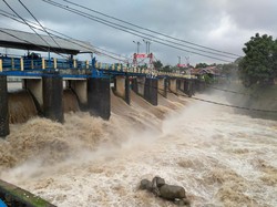 Bendung Katulampa Siaga 3, Pintu Air Sunter Hulu-Karet Siaga 2 Pagi Ini